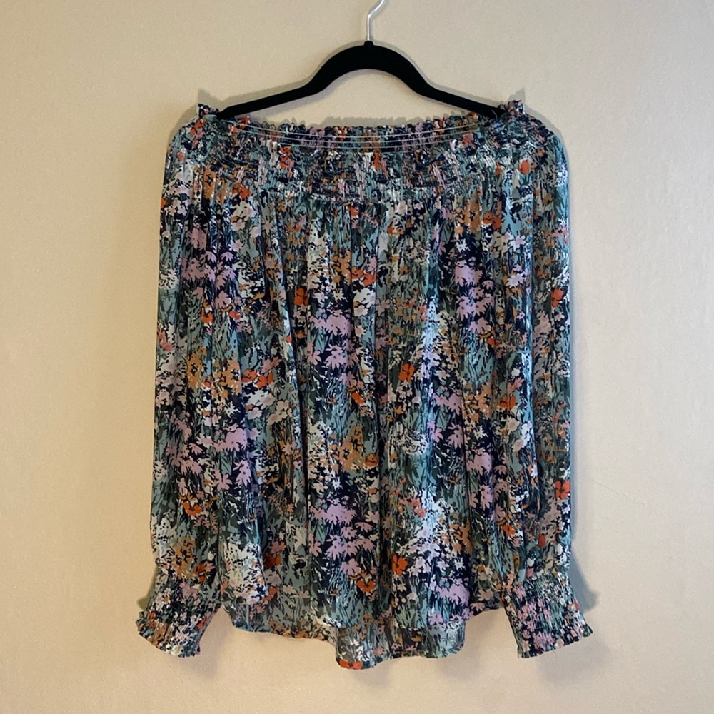 Umgee, floral blouse with black undertones, size medium